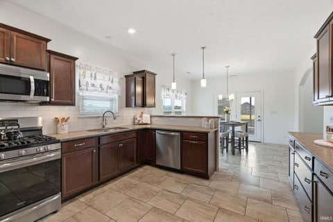 Tiny photo for 3293 Charlais Circle, Delphi, IN 46923 (MLS # 202622716)