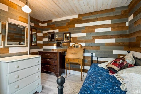 Tiny photo for 1375 S Huntsville Rd RD, Winchester, IN 47394 (MLS # 202644809)