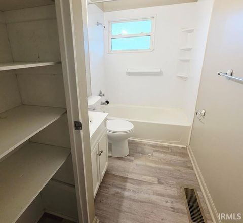 Tiny photo for 2508 Lafayette Drive, Lafayette, IN 47909 (MLS # 202529686)