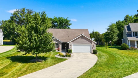Photo of 13007 Jade Cove, Fort Wayne, IN 46845 (MLS # 202625041)