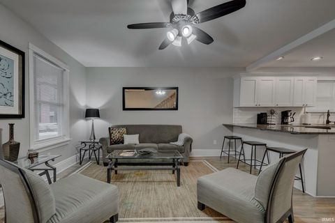 Tiny photo for 802 Lavina Street, Fort Wayne, IN 46802 (MLS # 202615287)