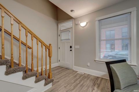Tiny photo for 802 Lavina Street, Fort Wayne, IN 46802 (MLS # 202615287)