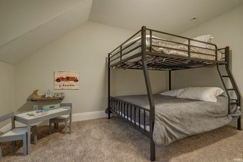 Tiny photo for 802 Lavina Street, Fort Wayne, IN 46802 (MLS # 202615287)