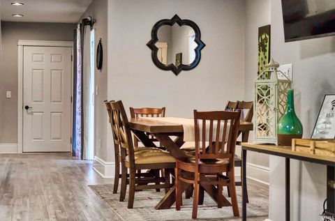 Tiny photo for 802 Lavina Street, Fort Wayne, IN 46802 (MLS # 202615287)
