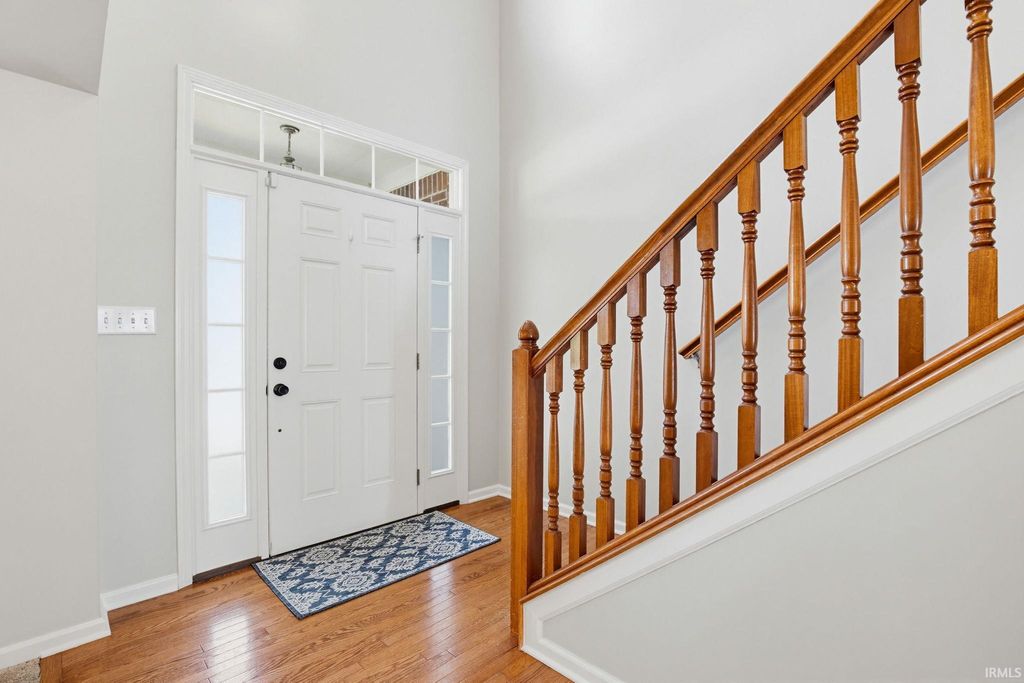Photo of 3033 Tuscarora Lane, Indianapolis, IN 46217 (MLS # 202615222)