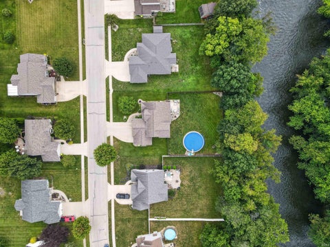 Tiny photo for 2009 Miami Trail, Huntington, IN 46750 (MLS # 202636250)
