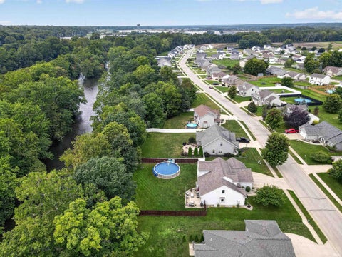 Tiny photo for 2009 Miami Trail, Huntington, IN 46750 (MLS # 202636250)