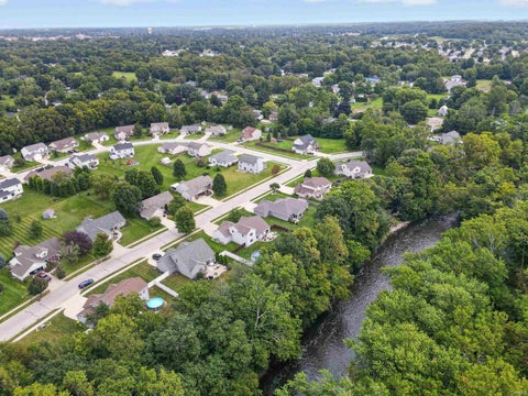 Tiny photo for 2009 Miami Trail, Huntington, IN 46750 (MLS # 202636250)