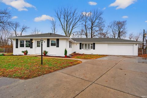 Tiny photo for 1900 Olds Court, Kokomo, IN 46902 (MLS # 202548847)