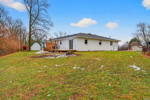 Tiny photo for 1900 Olds Court, Kokomo, IN 46902 (MLS # 202548847)