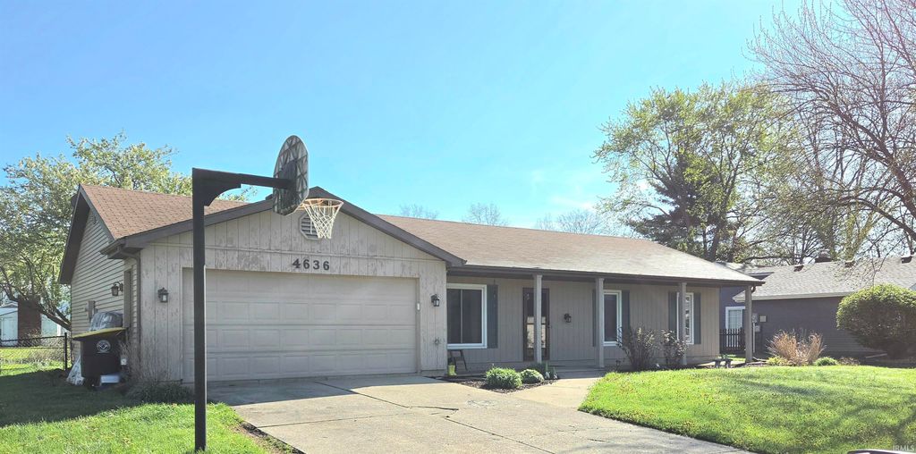 Photo of 4636 Danbury Drive, Fort Wayne, IN 46835 (MLS # 202613749)