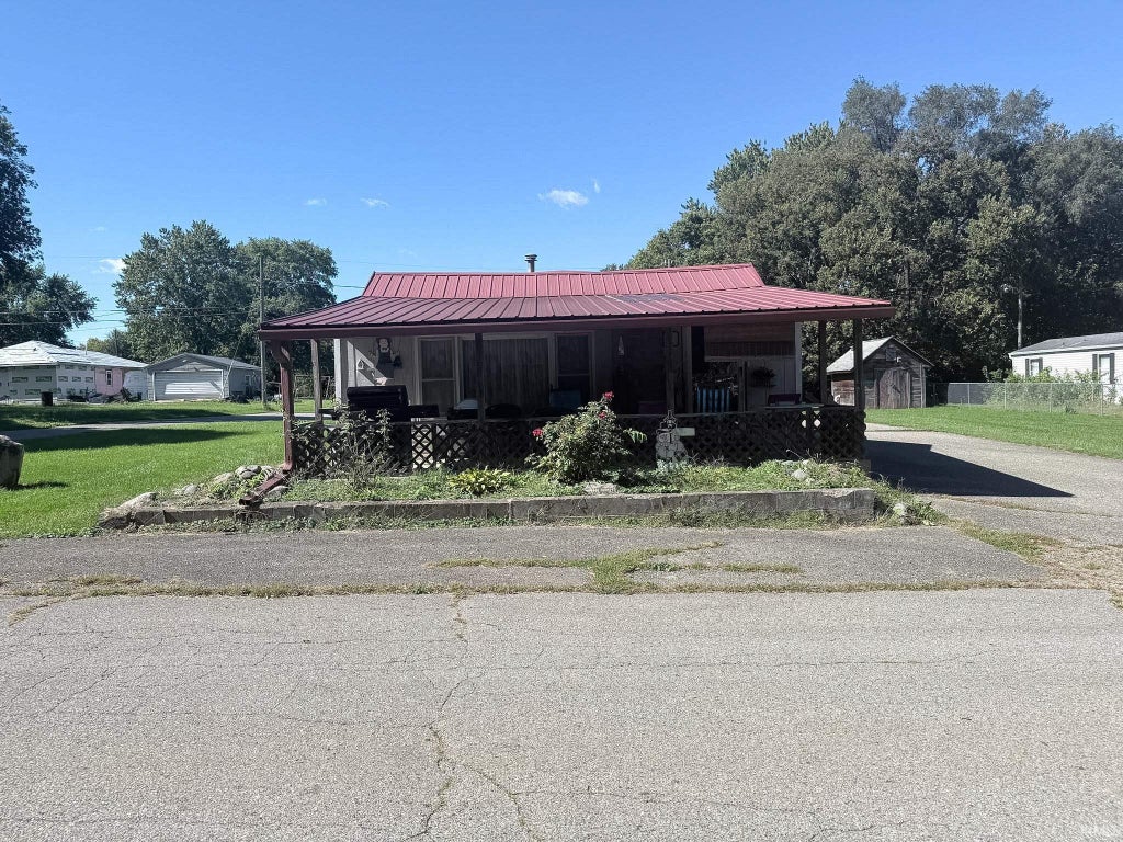 Photo of 223 Hammon Street, Logansport, IN 46947 (MLS # 202641305)