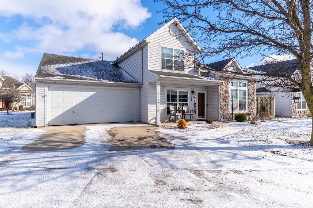 Photo of 5436 Thornbriar Lane, Fort Wayne, IN 46835 (MLS # 202602024)