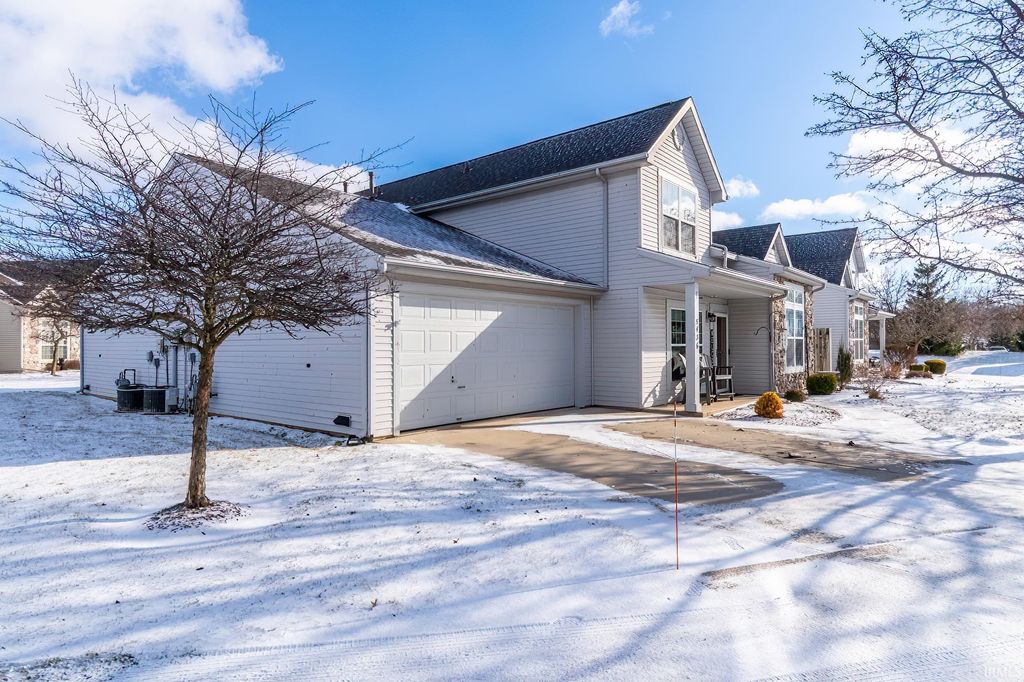 Photo of 5436 Thornbriar Lane, Fort Wayne, IN 46835 (MLS # 202602024)