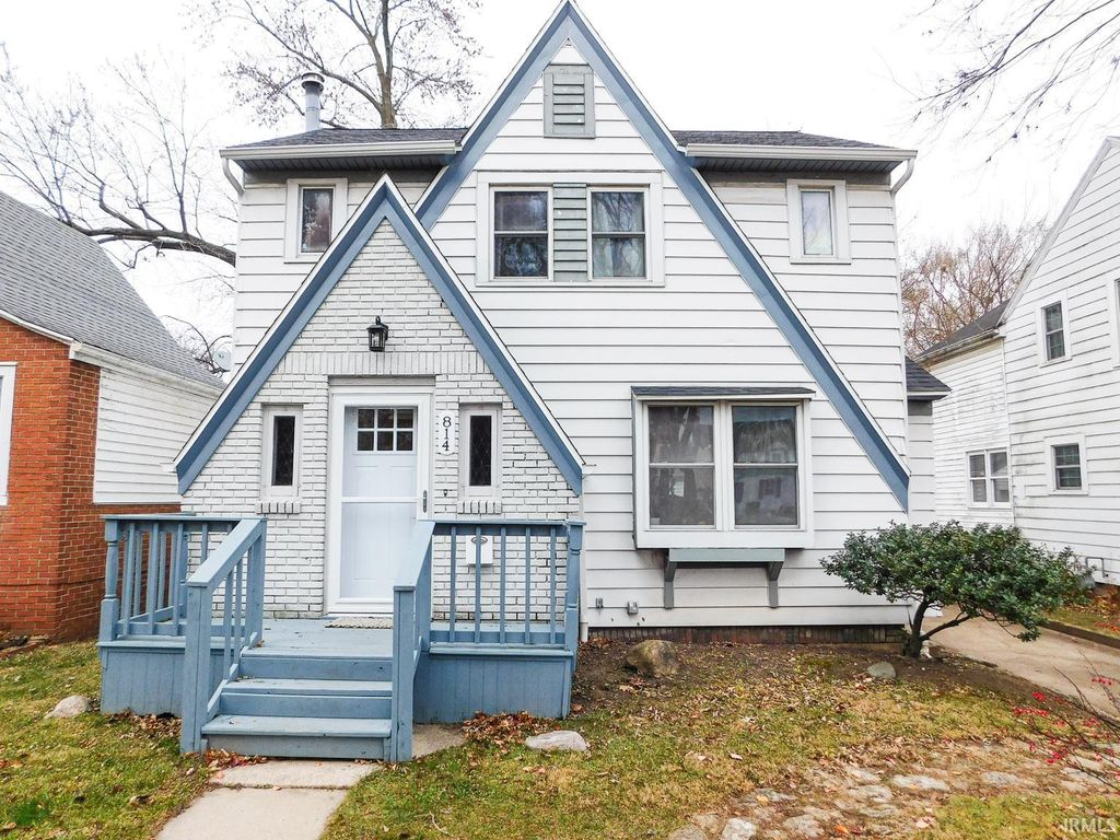 Photo of 814 Kensington Boulevard, Fort Wayne, IN 46805 (MLS # 202547274)