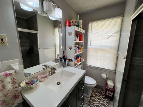 Tiny photo for 225 E Columbia Street, Logansport, IN 46947 (MLS # 202541514)