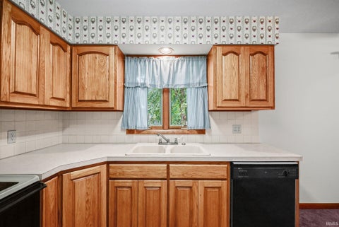 Tiny photo for 21 Stingley Drive, Rossville, IN 46065 (MLS # 202639537)