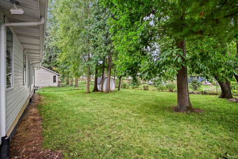 Tiny photo for 21 Stingley Drive, Rossville, IN 46065 (MLS # 202639537)