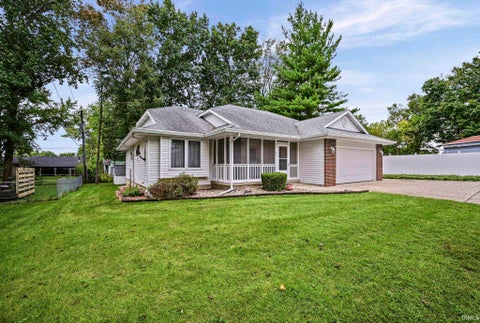 Tiny photo for 21 Stingley Drive, Rossville, IN 46065 (MLS # 202639537)