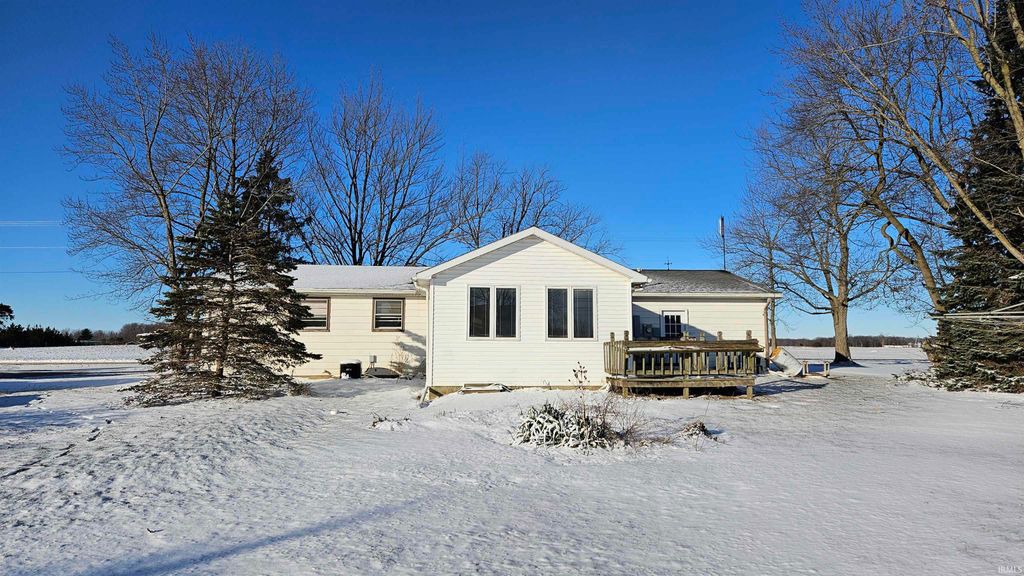 Photo of 2112 N Indiana Avenue, Auburn, IN 46706 (MLS # 202601532)