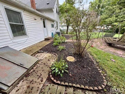 Tiny photo for 105 S Riverside Drive, Winamac, IN 46996 (MLS # 202639120)