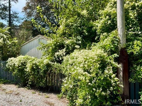Tiny photo for 105 S Riverside Drive, Winamac, IN 46996 (MLS # 202639120)