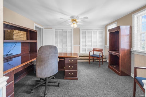 Tiny photo for 501 Third Avenue, Jasper, IN 47546 (MLS # 202625435)