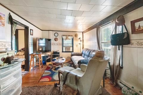 Tiny photo for 522 W Walnut Street, Kokomo, IN 46901 (MLS # 202601378)