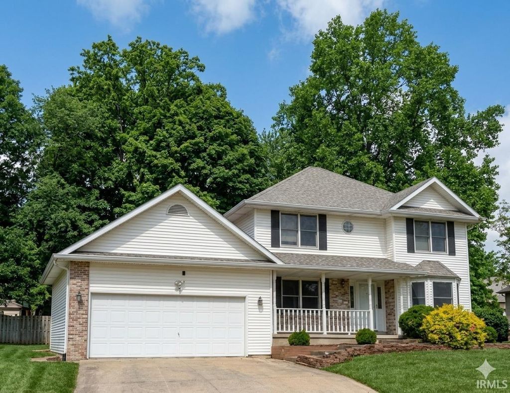 Photo of 3824 S Laura Way, Bloomington, IN 47401 (MLS # 202617477)