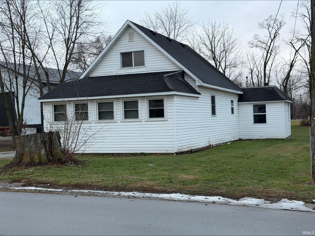 Photo of 608 Berryman Pike, Tipton, IN 46072 (MLS # 202548680)