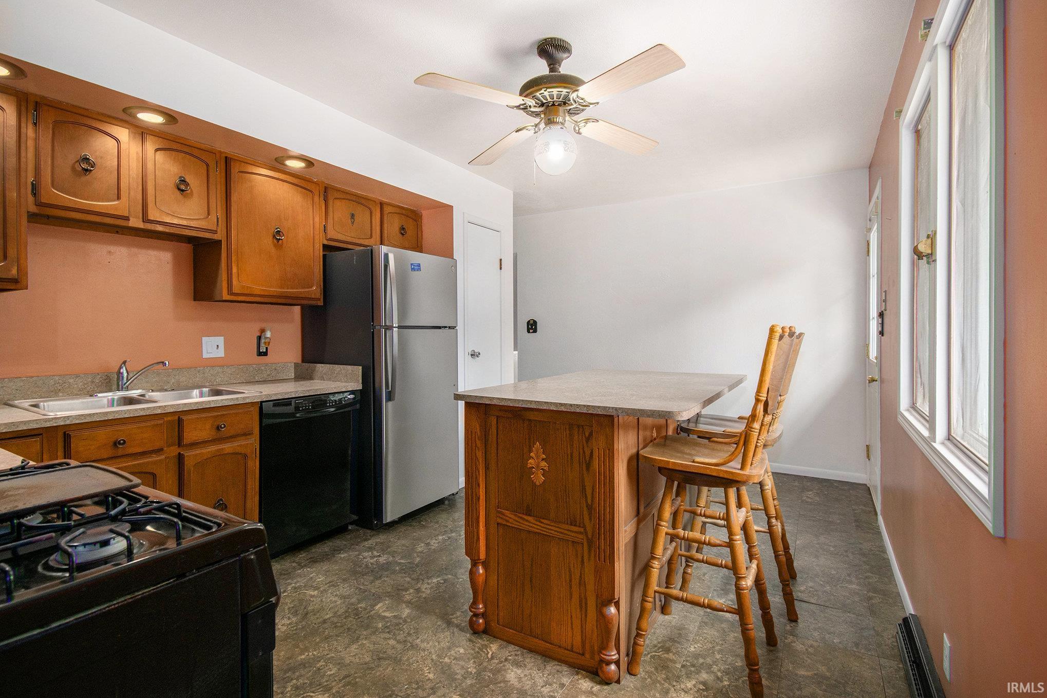 South Bend, Indiana 46614, United States, 4 Bedrooms Bedrooms, ,3 BathroomsBathrooms,Residential,Active,155153