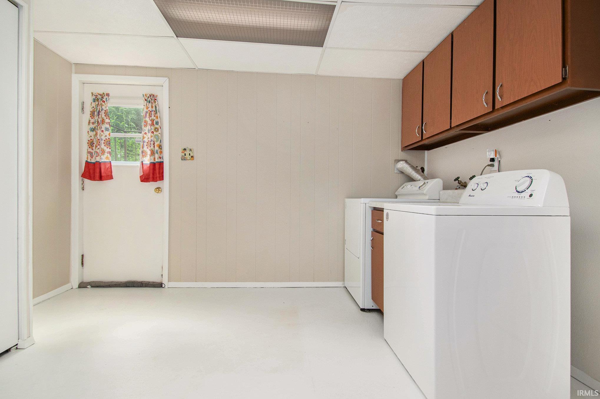 South Bend, Indiana 46614, United States, 4 Bedrooms Bedrooms, ,3 BathroomsBathrooms,Residential,Active,155153