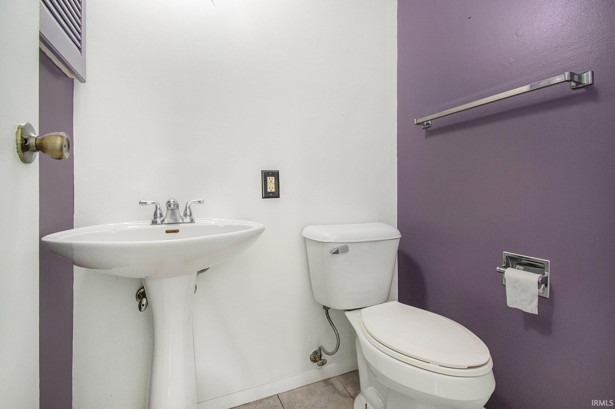 South Bend, Indiana 46614, United States, 4 Bedrooms Bedrooms, ,3 BathroomsBathrooms,Residential,Active,155153