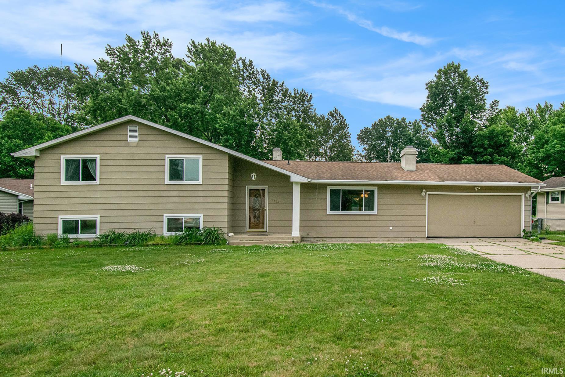 South Bend, Indiana 46614, United States, 4 Bedrooms Bedrooms, ,3 BathroomsBathrooms,Residential,Active,155153