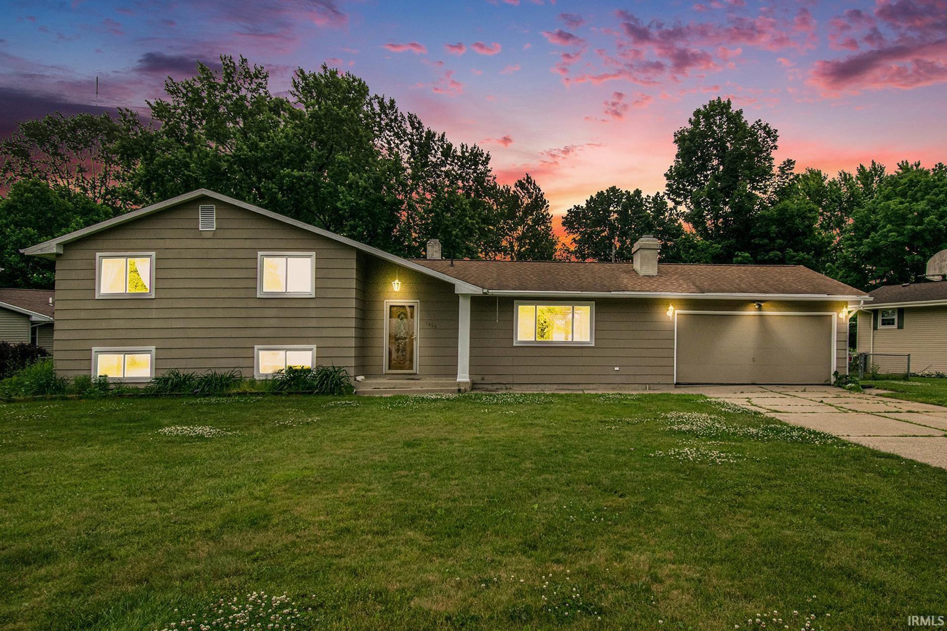 South Bend, Indiana 46614, United States, 4 Bedrooms Bedrooms, ,3 BathroomsBathrooms,Residential,Active,155153