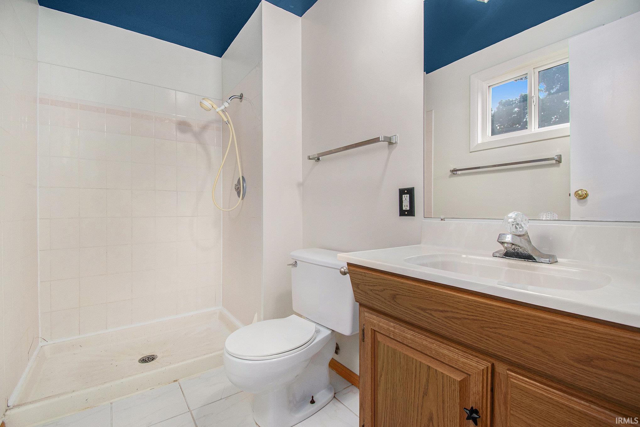 South Bend, Indiana 46614, United States, 4 Bedrooms Bedrooms, ,3 BathroomsBathrooms,Residential,Active,155153