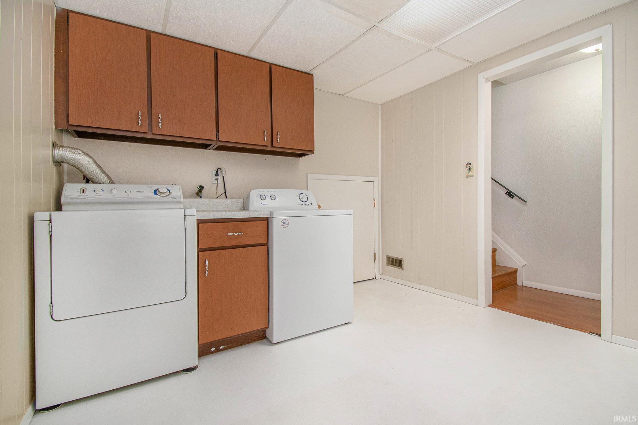 South Bend, Indiana 46614, United States, 4 Bedrooms Bedrooms, ,3 BathroomsBathrooms,Residential,Active,155153