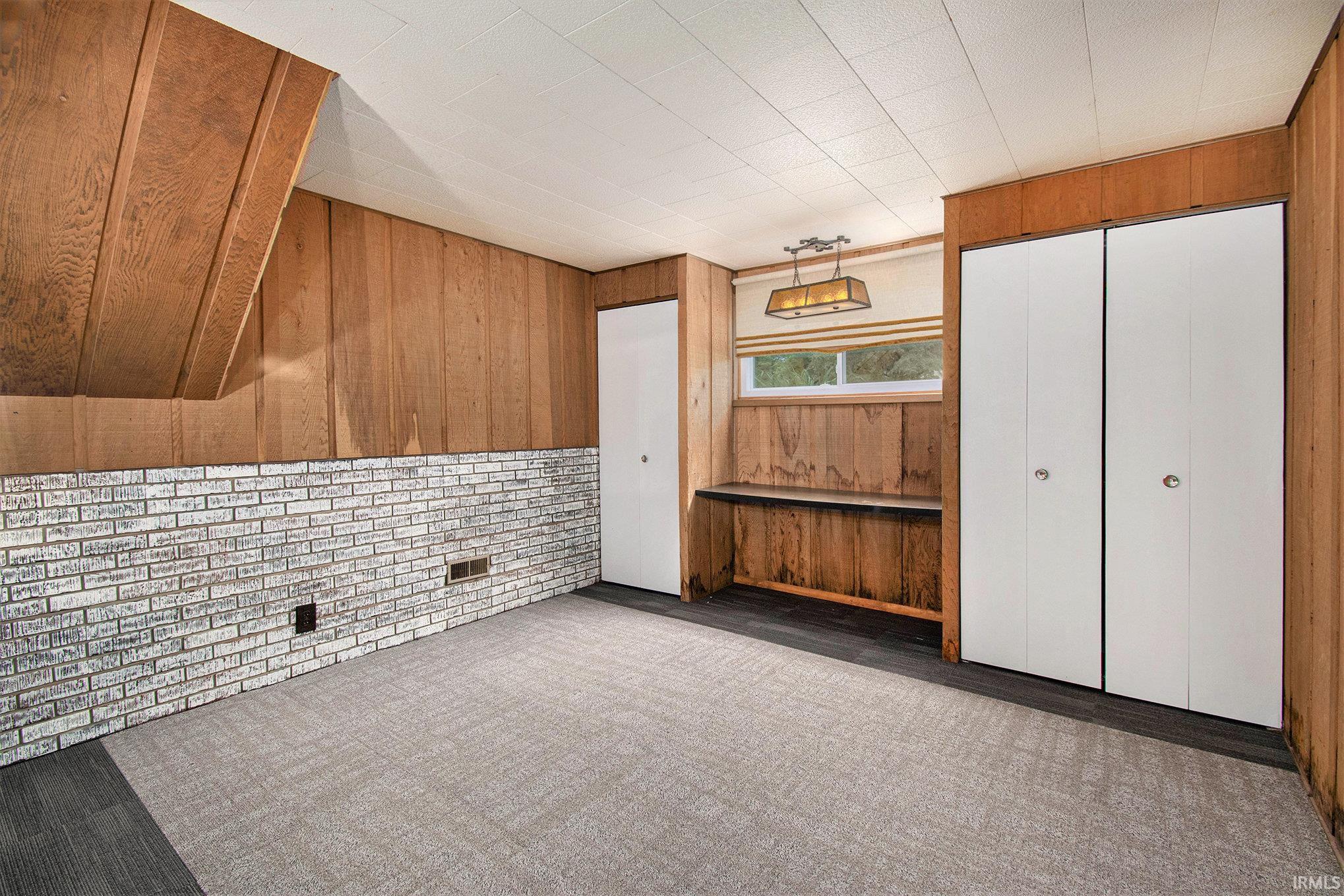 South Bend, Indiana 46614, United States, 4 Bedrooms Bedrooms, ,3 BathroomsBathrooms,Residential,Active,155153