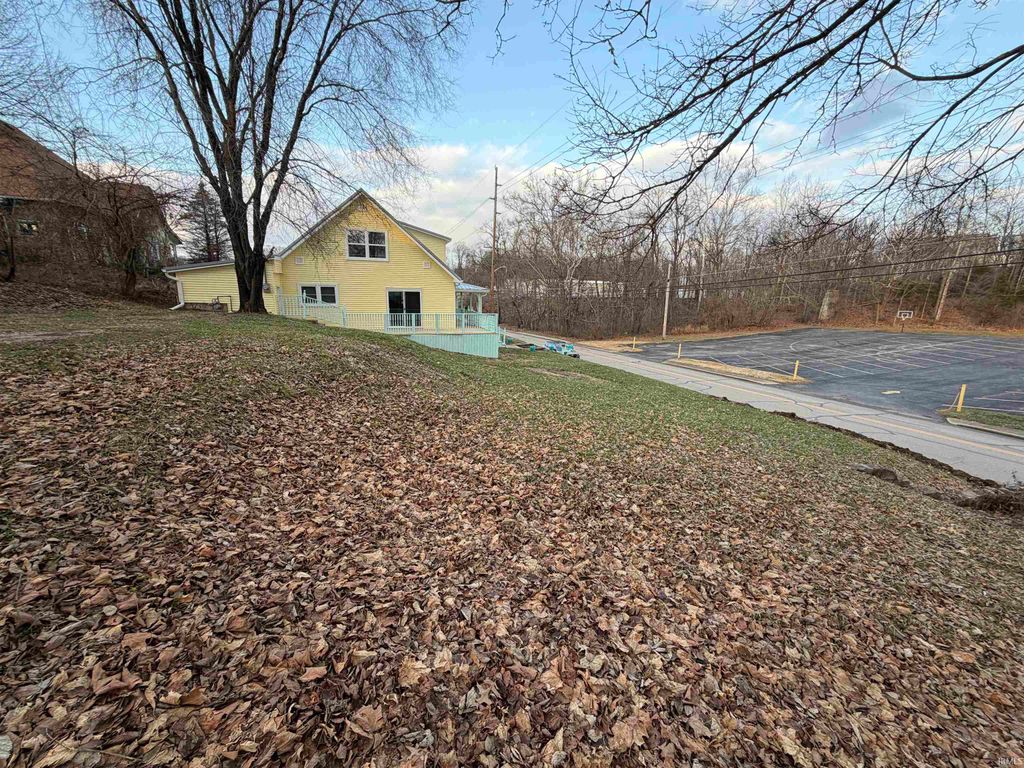 Photo of 101 M Street, Bedford, IN 47421 (MLS # 202549748)