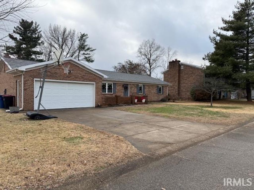Photo of 10599 Gettysburg Drive, Newburgh, IN 47630 (MLS # 202549616)