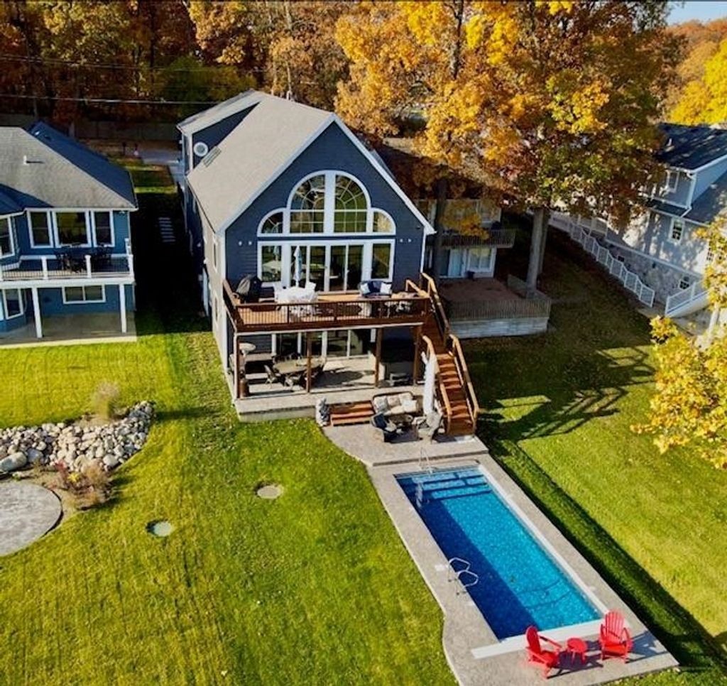 Photo of 540 Ln 280 Lake James, Angola, IN 46703 (MLS # 202605619)