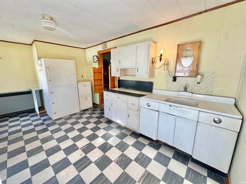 Tiny photo for 228 E Railroad Street, Greentown, IN 46936 (MLS # 202546026)