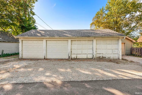 Tiny photo for 924 N Main Street, Elkhart, IN 46514 (MLS # 202641952)