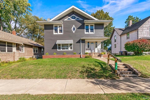 Tiny photo for 924 N Main Street, Elkhart, IN 46514 (MLS # 202641952)