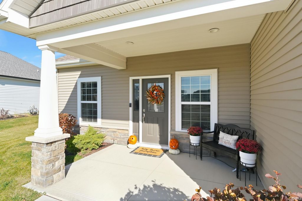 Photo of 12178 Fazio Drive, Fort Wayne, IN 46818 (MLS # 202544091)