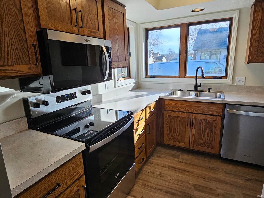 Photo of 1310 Unut C Freda Dr. Dr, Elkhart, IN 46514 (MLS # 202601350)