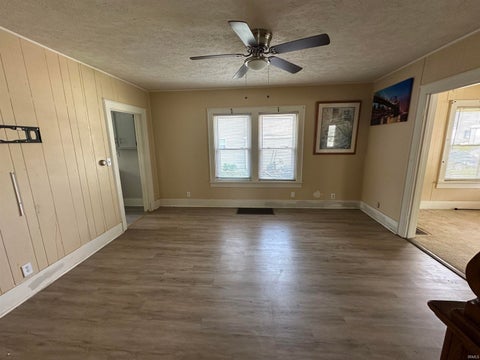 Tiny photo for 909 E Taylor Street, Kokomo, IN 46901 (MLS # 202638599)