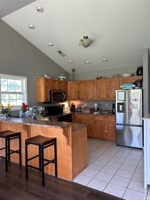 Tiny photo for 311 Liberty Street, Bicknell, IN 47512 (MLS # 202618690)