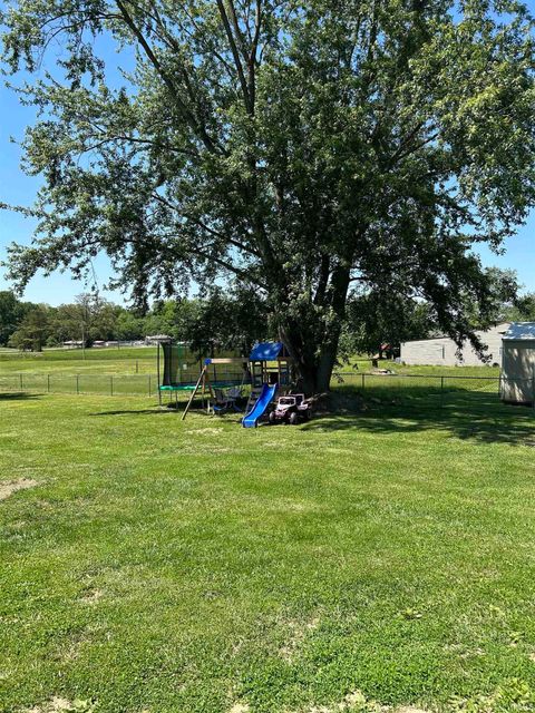 Tiny photo for 311 Liberty Street, Bicknell, IN 47512 (MLS # 202618690)