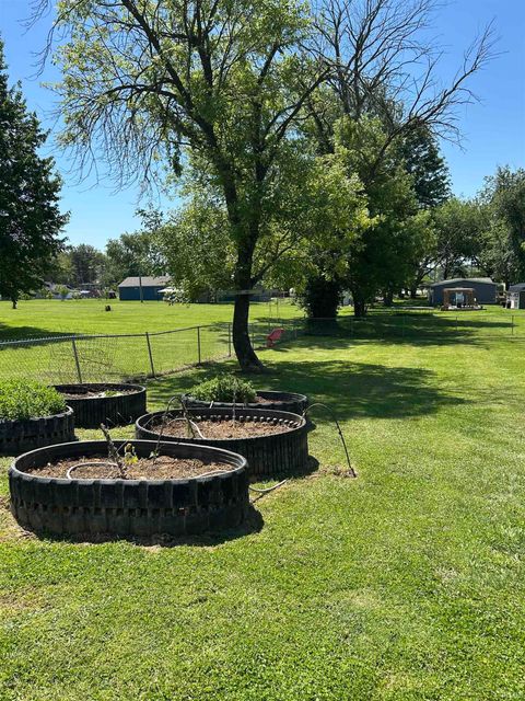 Tiny photo for 311 Liberty Street, Bicknell, IN 47512 (MLS # 202618690)
